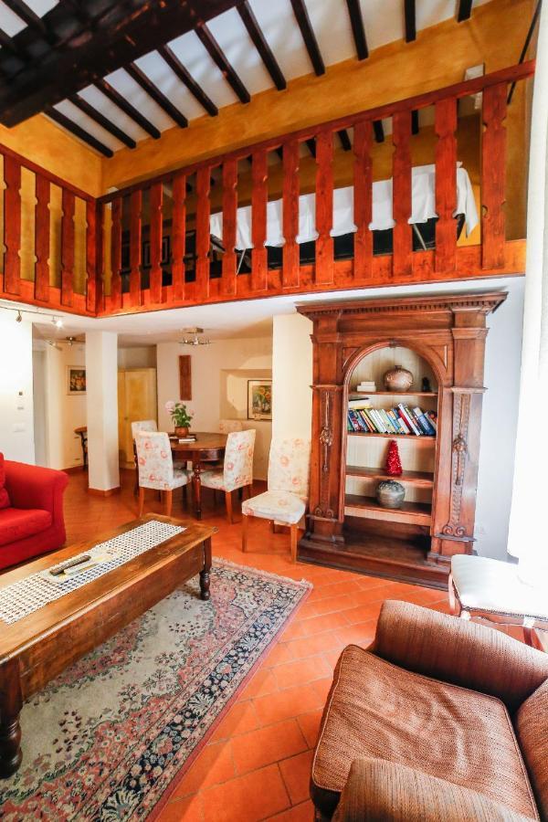 Traditional Apt Close To The Duomo - Private Yard! Florenz Exterior foto