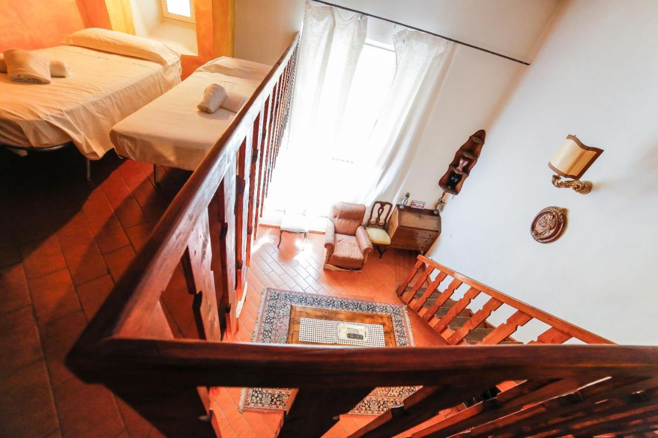 Traditional Apt Close To The Duomo - Private Yard! Florenz Exterior foto